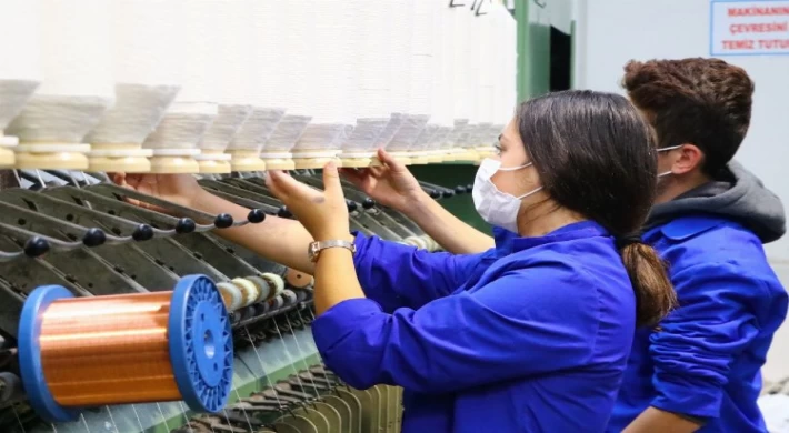 Meslek liseleri yerli üretimleriyle gelir sağlıyor