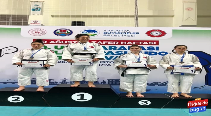 Uluslararası 30 Ağustos Zafer Kupası Judo Turnuvasından Niğde’ye derece