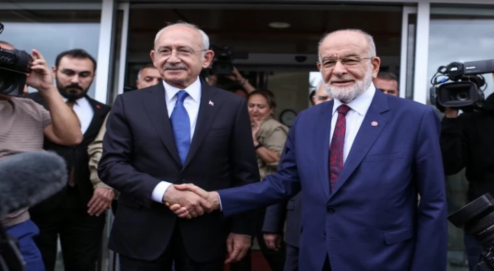 Kılıçdaroğlu, Karamollaoğlu’nu ziyaret etti