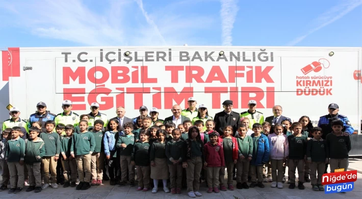 Öğrencilere Mobil Trafik Eğitim tırında eğitim verildi