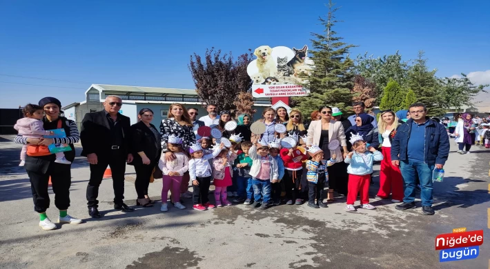 Sokak Hayvanları Geçici Bakım Evi Çocuk Sesleriyle Şenlendi