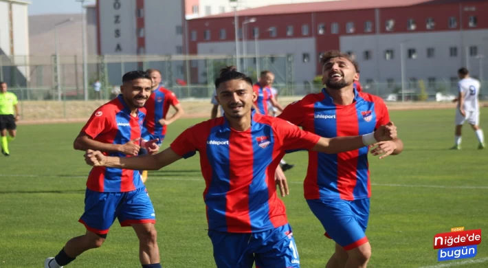 Niğde Belediyespor'dan Lidere Çelme