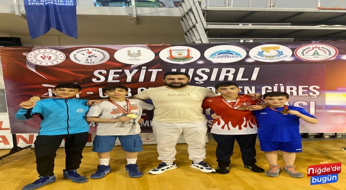 13-16 tarihlerinde Şanlıurfa'da gerçekleşen ve 1.300 sporcunun katıldığı U13 Türkiye Şampiyonası’nda 48 kg’da 114 rakibinin arasında Doğan SABAZ Türkiye Şampiyonu,?