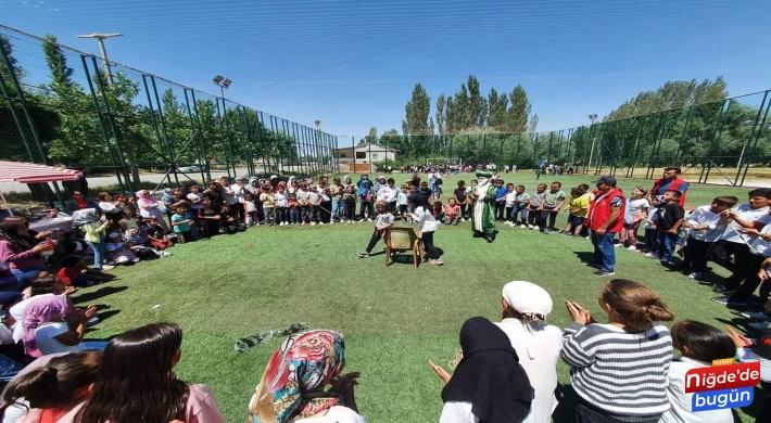 Çiftlik İlçe Müftülüğü ile Çiftlik Gençlik ve Spor İlçe Müdürlüğü “Yaz Kur’an Kursları Camii Şenlikleri” düzenledi.