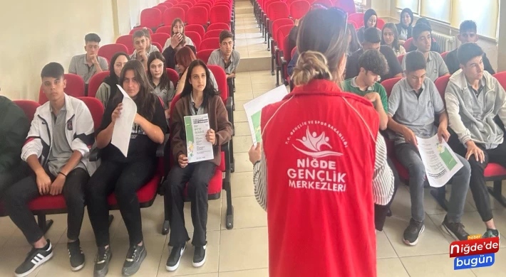 Gençler Arası Öykü Yarışması Bilgilendirmeleri Devam Ediyor