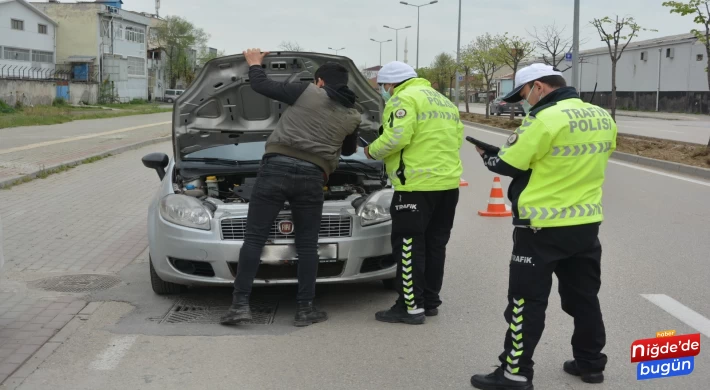 EGM Denetimlerinde 251 Standart Dışı Plaka Tespit Edildi