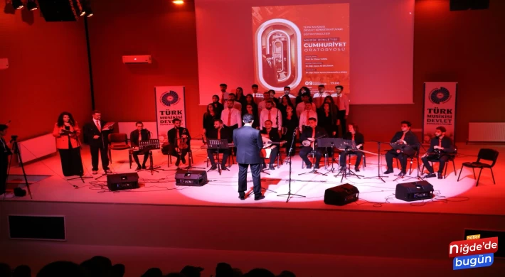 Üniversitede Cumhuriyetin 100. Yılına İthafen Oratoryo İcra Edildi