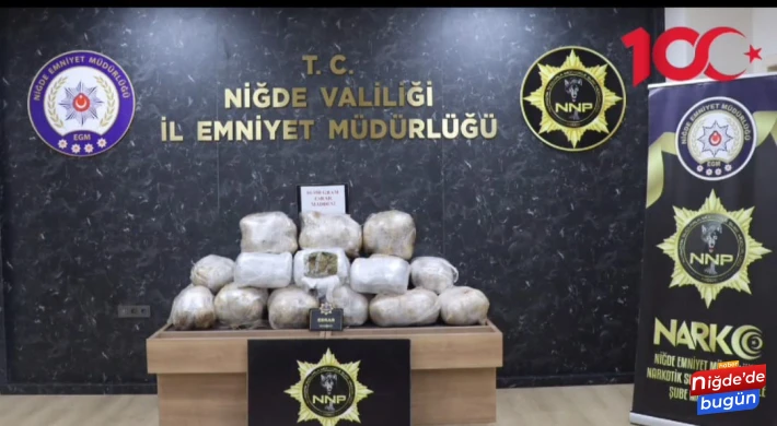 Polisin Durdurduğu TIR'dan 86 Kilo 950 Gram Esrar Ele Geçirildi