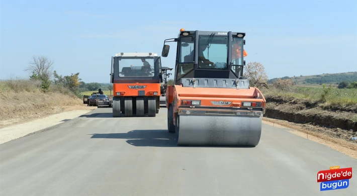 Niğde’de Köy Yolları Asfalt Değil Beton Olacak