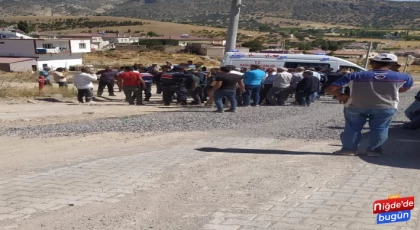 Niğde'de cami inşaatında iskele çöktü : 1’i ağır 4 işçi yaralandı