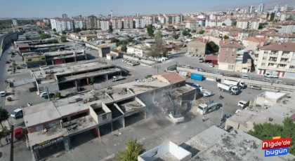 Eski Sanayi Sitesi’nde yıkım başladı… 33 dükkanın yıkımı tamamlandı 85 hak sahibi Hıdırlık Mevkiindeki yeni dükkanlara taşındı