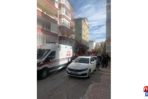 6 katlı apartmanda çıkan yangın korkuttu