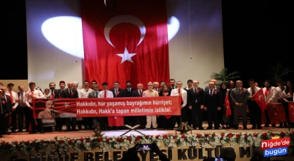 Niğde’de, “İstiklal Marşı’nın kabulünün 103. yıldönümü ve Mehmet Akif Ersoy’u Anma Günü” dolayısıyla program düzenlendi.