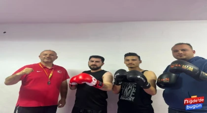 Şimşek Spordan Üç Kickboks Antrenörü