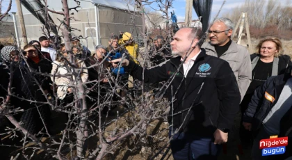 NÖHÜ’de Çiftçiler İçin Meyve Ağacı Budama Eğitimi Düzenlendi