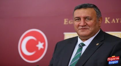 Gürer: “Atatürk’ün gösterdiği hedeflere erişmek başlıca hedefimizdir.”