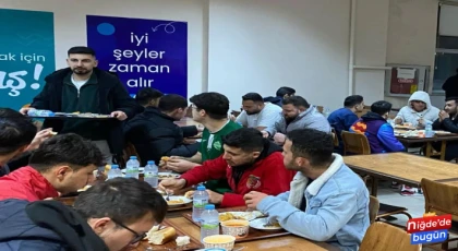 Gençlik Spor İl Müdürü Öğrencilere İftar Ziyareti